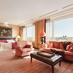 Hilton Hotel 5*