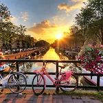 Hilton 5* Amsterdam