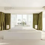 Hilton Отель