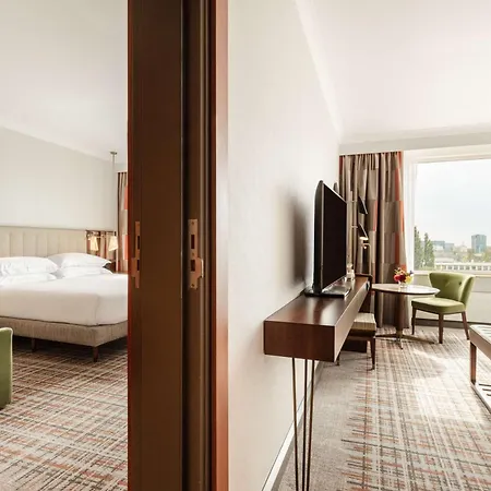 호텔 Hilton 5*