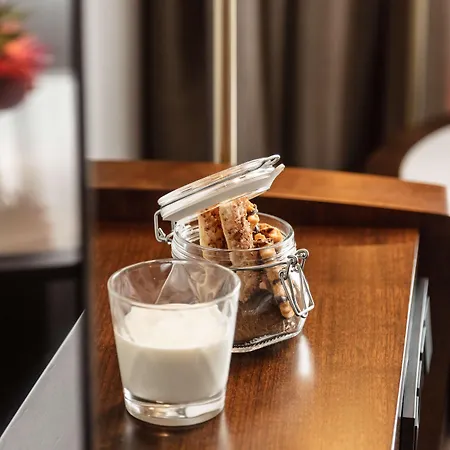 Hilton 5* 암스테르담