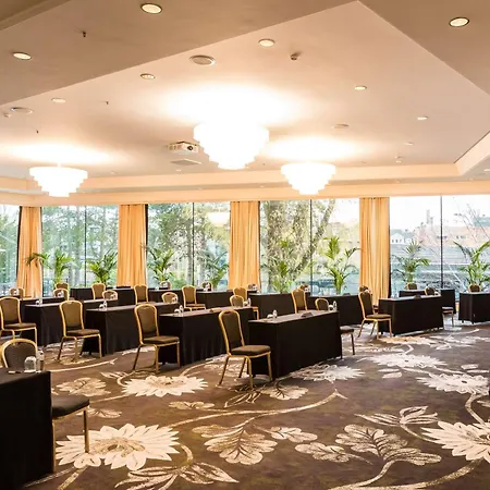 Hilton 호텔 5*