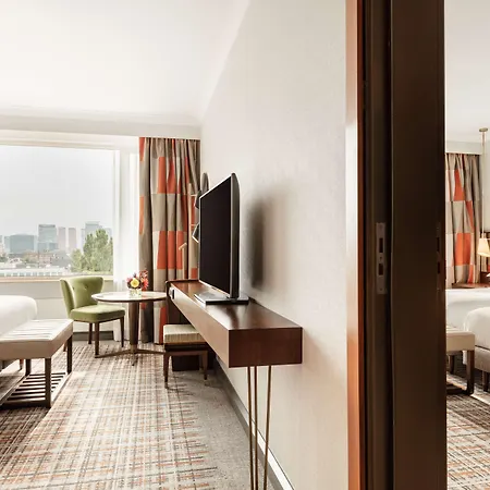 호텔 Hilton