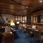 Hilton Hotel 5*